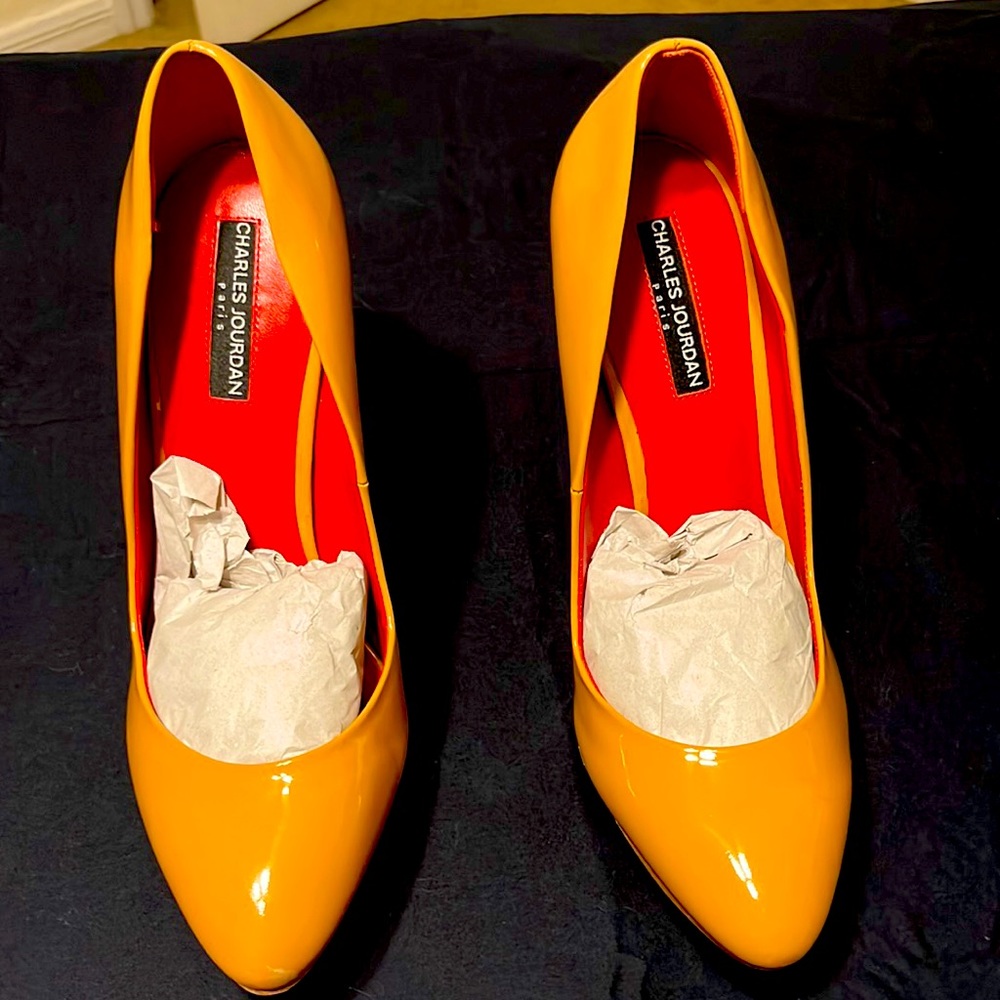 Charles Jourdan, Camel colored, platform heels